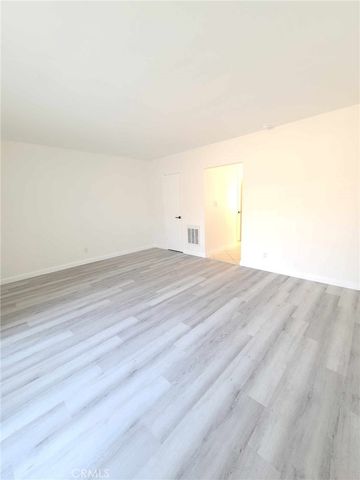 2758 Orange Avenue 4, Torrance, CA 90501