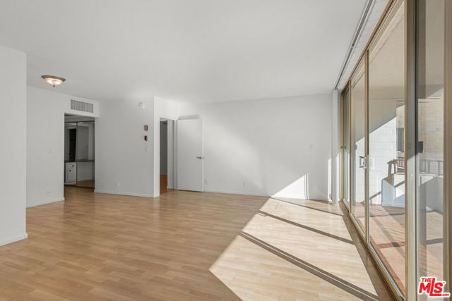 1300 Midvale Avenue 408, Los Angeles, CA 90024