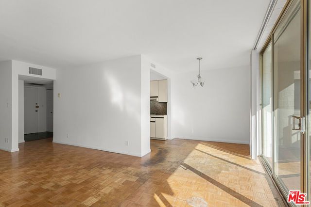 1300 Midvale Avenue 408, Los Angeles, CA 90024