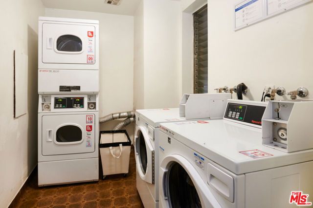 1300 Midvale Avenue 408, Los Angeles, CA 90024