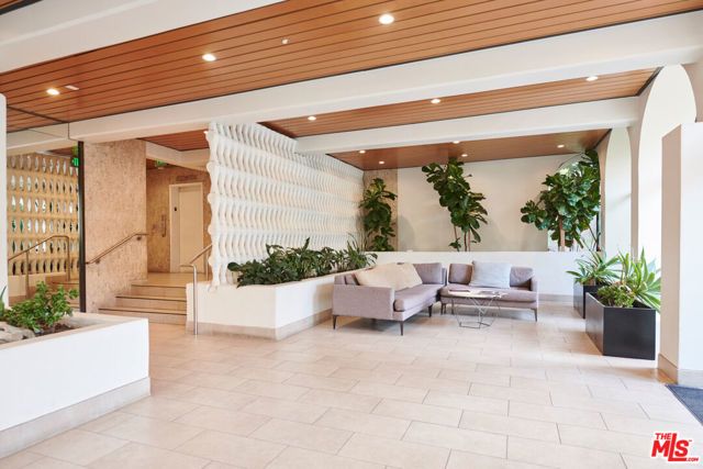 1300 Midvale Avenue 408, Los Angeles, CA 90024