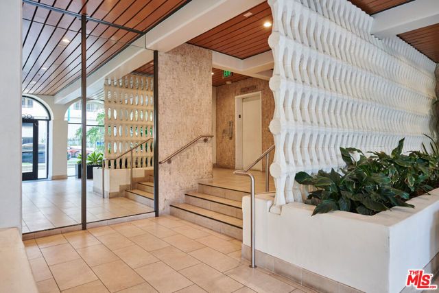 1300 Midvale Avenue 408, Los Angeles, CA 90024