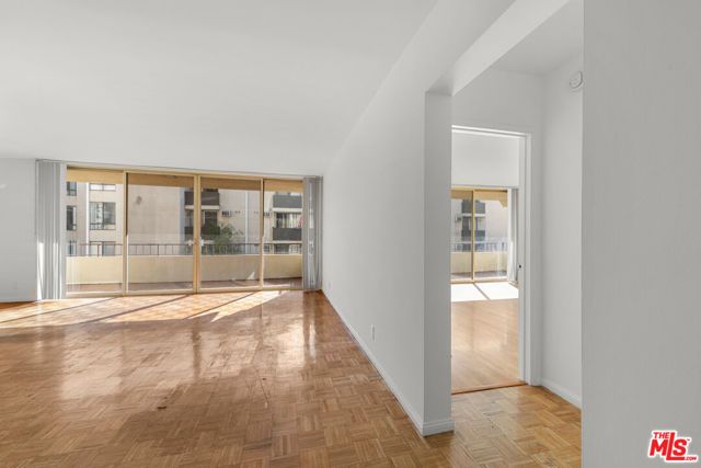 1300 Midvale Avenue 408, Los Angeles, CA 90024