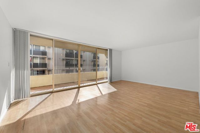 1300 Midvale Avenue 408, Los Angeles, CA 90024