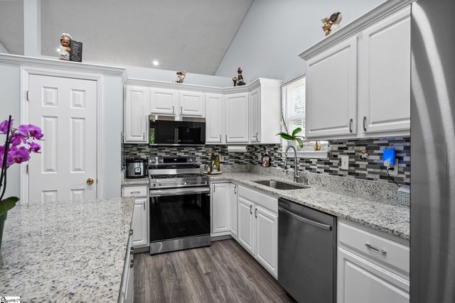 826 Damson Plum Court, Spartanburg, SC 29301