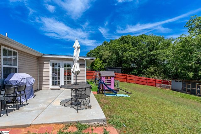 826 Damson Plum Court, Spartanburg, SC 29301