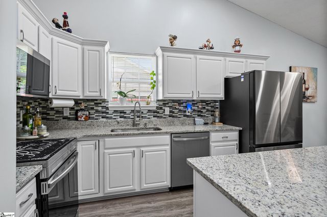 826 Damson Plum Court, Spartanburg, SC 29301