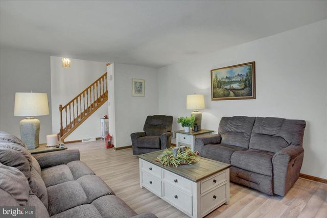 515 STARR AVE, Chambersburg, PA 17202