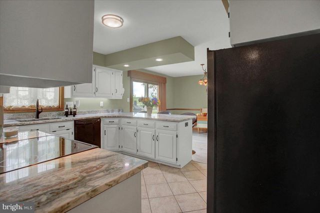 515 STARR AVE, Chambersburg, PA 17202