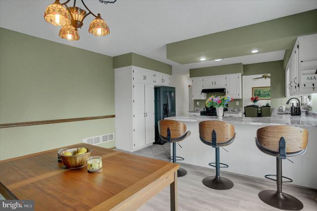 515 STARR AVE, Chambersburg, PA 17202