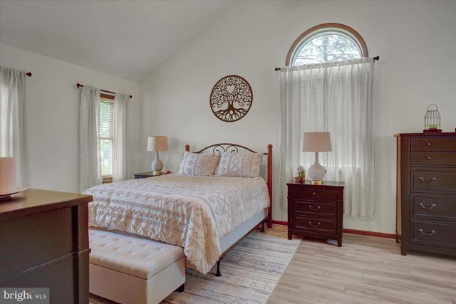 515 STARR AVE, Chambersburg, PA 17202