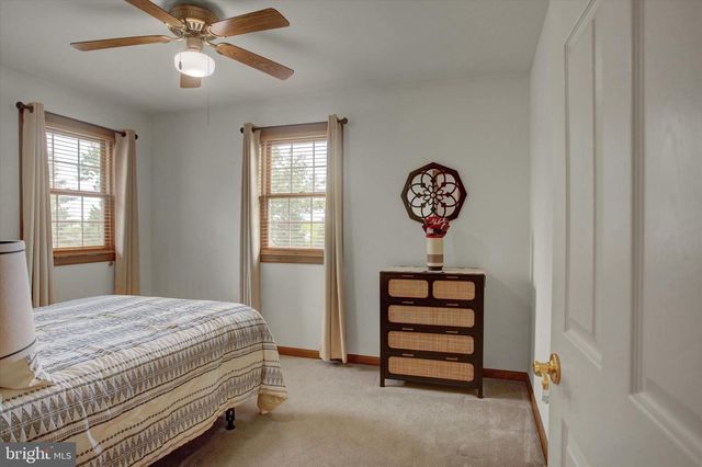 515 STARR AVE, Chambersburg, PA 17202