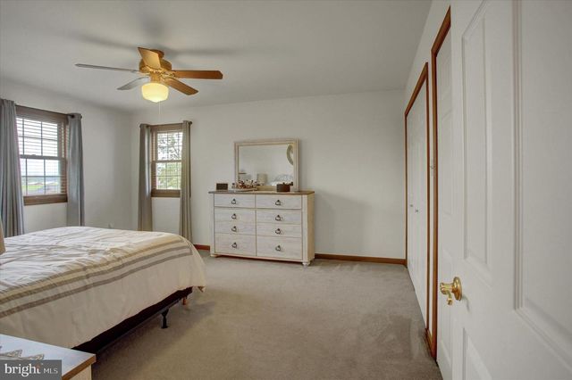 515 STARR AVE, Chambersburg, PA 17202