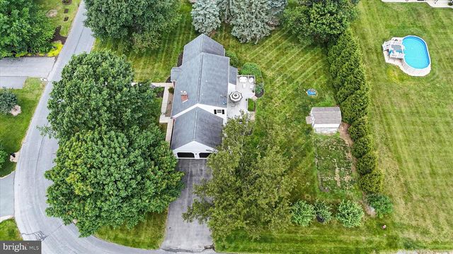 515 STARR AVE, Chambersburg, PA 17202
