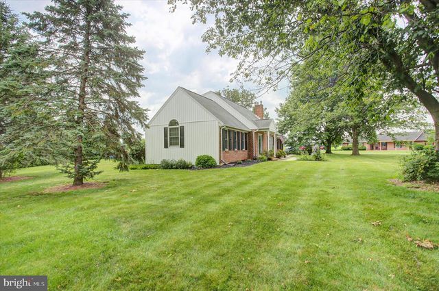 515 STARR AVE, Chambersburg, PA 17202