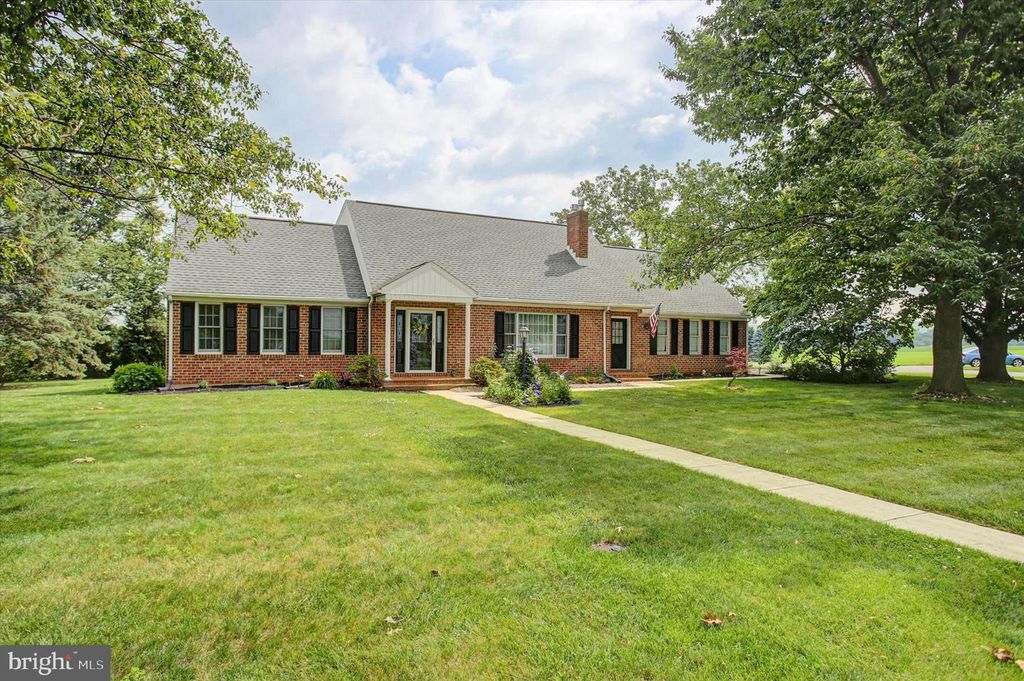 515 STARR AVE, Chambersburg, PA 17202