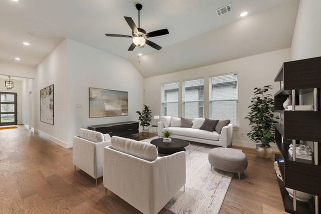 636 Caprice Bluff, Fate, TX 75189