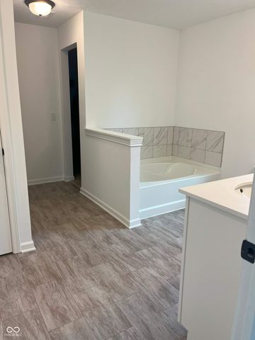 10524 Broadford Street, Indianapolis, IN 46239