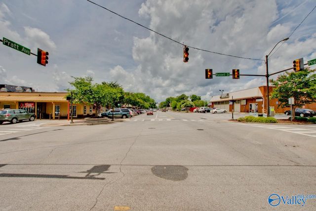 1328 Oshaughnessy Avenue B, Huntsville, AL 35801