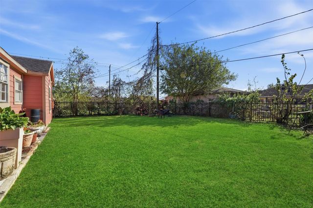 134 Obion Road, Houston, TX 77076