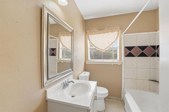 134 Obion Road, Houston, TX 77076