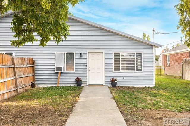 462 E 17th Street, Idaho Falls, ID 83404