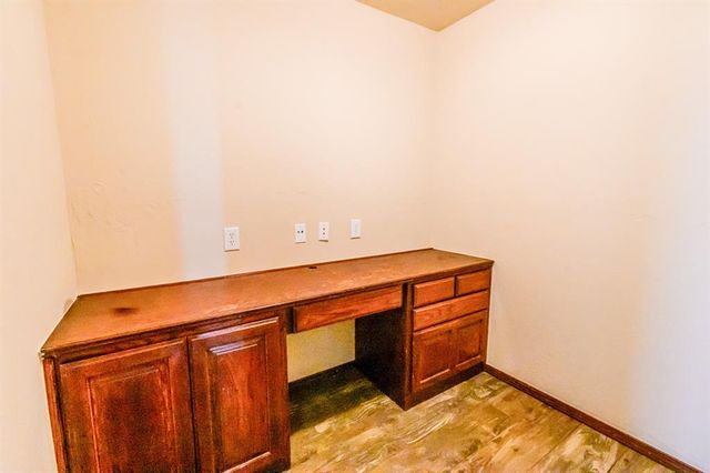 9301 SW 24th Street, Oklahoma City, OK 73128