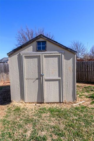 9301 SW 24th Street, Oklahoma City, OK 73128