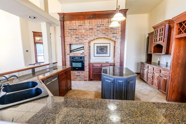 9301 SW 24th Street, Oklahoma City, OK 73128