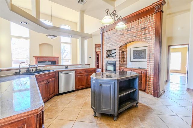 9301 SW 24th Street, Oklahoma City, OK 73128