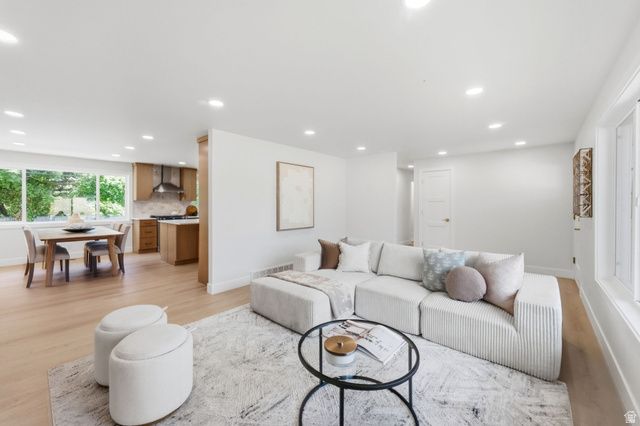 1934 E SEVERN DR, Holladay, UT 84124