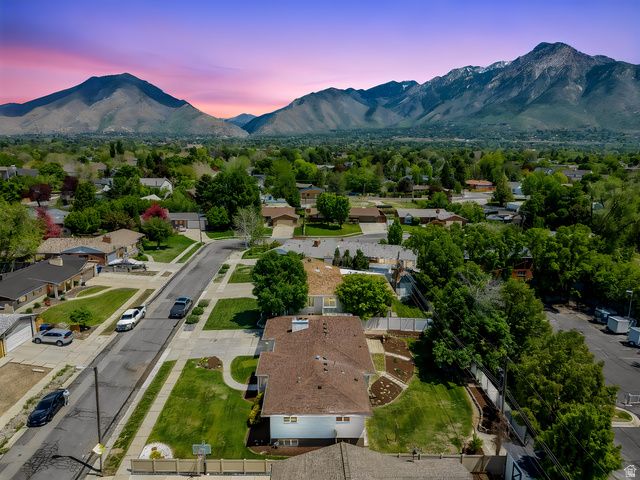 1934 E SEVERN DR, Holladay, UT 84124