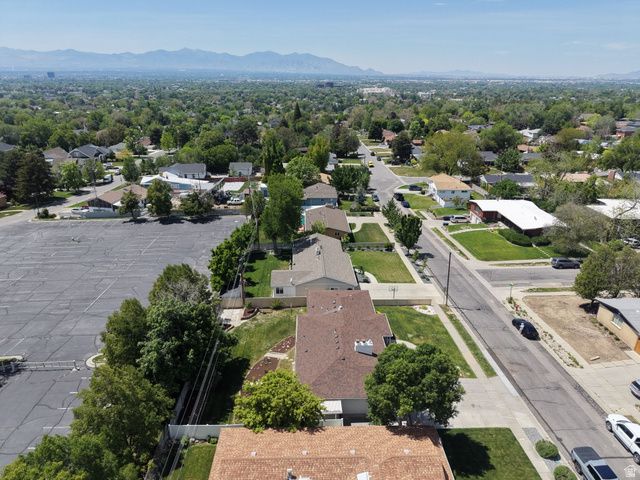 1934 E SEVERN DR, Holladay, UT 84124
