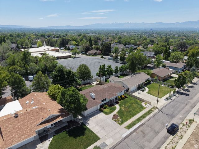 1934 E SEVERN DR, Holladay, UT 84124