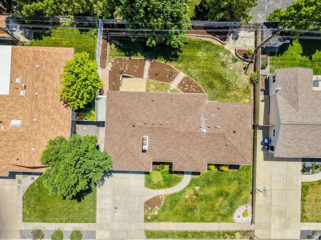1934 E SEVERN DR, Holladay, UT 84124