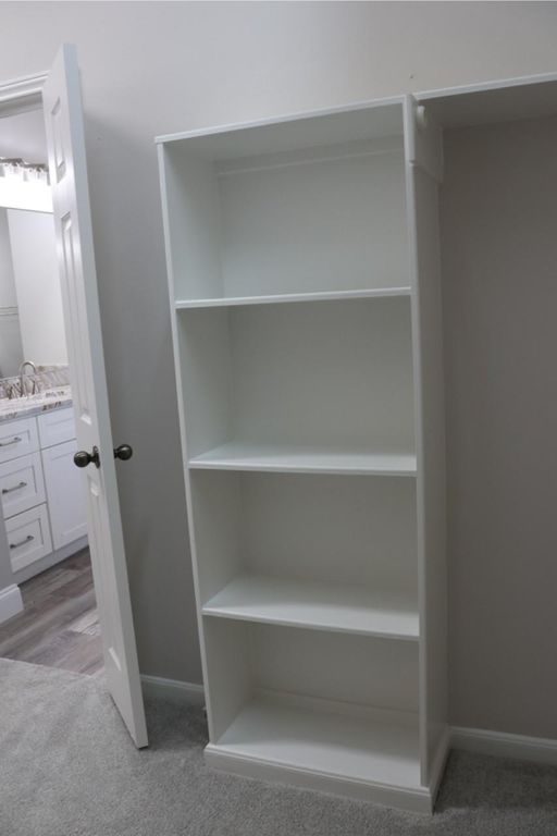 Image 27 of property listing at 2015 Rustic Oak Lane N, Richmond, TX 77469