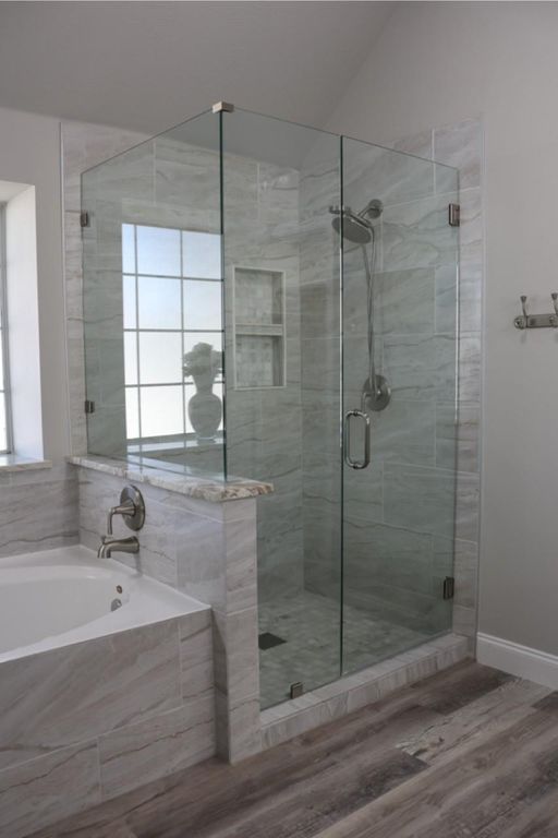 Image 30 of property listing at 2015 Rustic Oak Lane N, Richmond, TX 77469