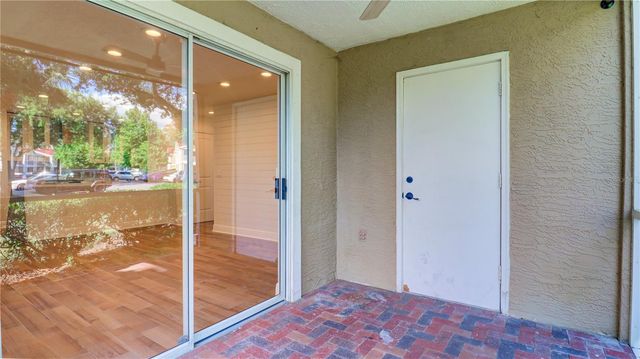 9481 HIGHLAND OAK DRIVE 1001, Tampa, FL 33647