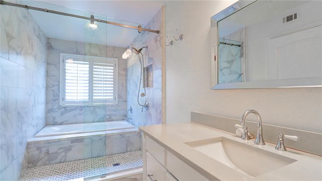 9481 HIGHLAND OAK DRIVE 1001, Tampa, FL 33647