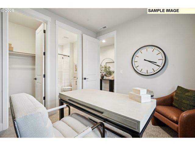 708 Magnolia Ave 44, Woodburn, OR 97071