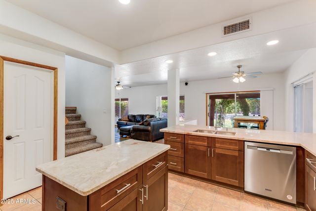 7326 W PERSHING Avenue, Peoria, AZ 85381