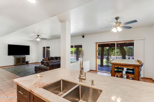 7326 W PERSHING Avenue, Peoria, AZ 85381