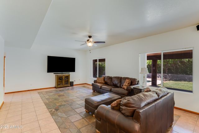 7326 W PERSHING Avenue, Peoria, AZ 85381