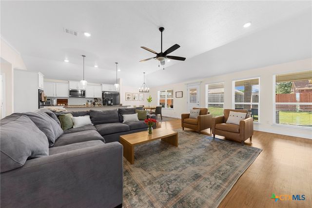 209 Slippery Elm Drive, Nolanville, TX 76559