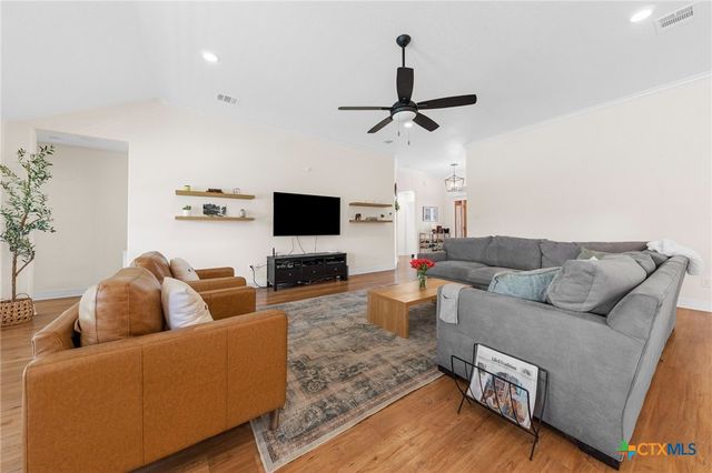 209 Slippery Elm Drive, Nolanville, TX 76559