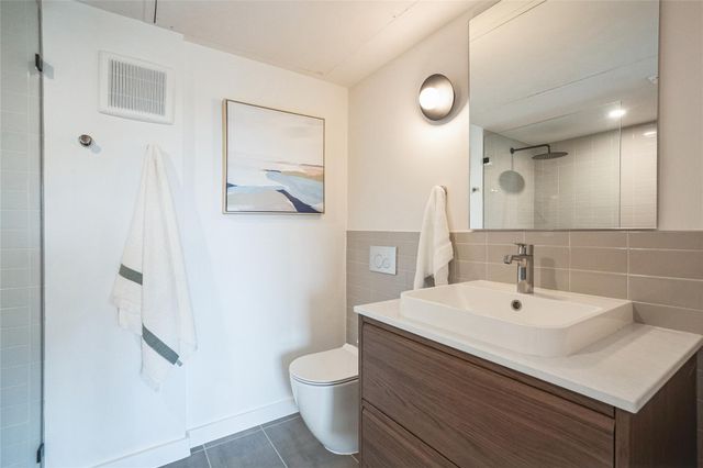 700 Denson DR 1101, Austin, TX 78752