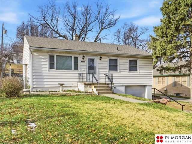 2112 S 49th Street, Omaha, NE 68106