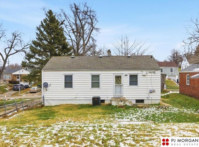 2112 S 49th Street, Omaha, NE 68106