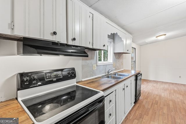 37 Fawn Drive, Juliette, GA 31046