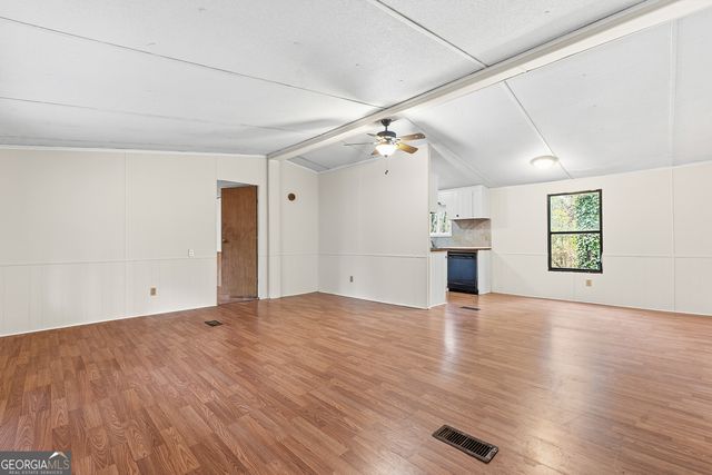 37 Fawn Drive, Juliette, GA 31046